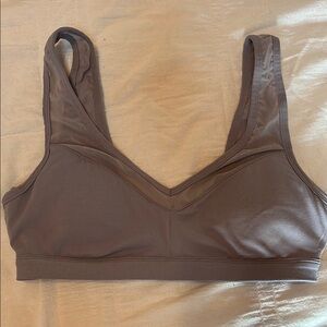 Women's lavender sports bra